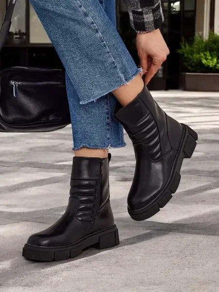 Cropp cizme scurte Resti din piele negru