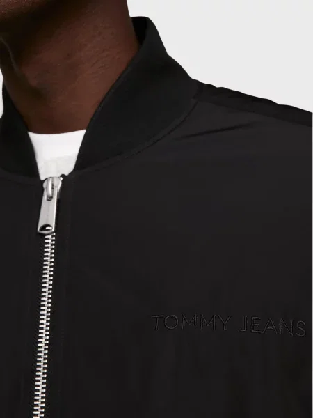 Джинсовая куртка Tommy Jeans черная