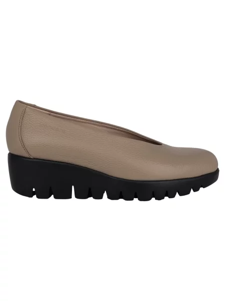 Loafersy Wonders skórzane beżowe