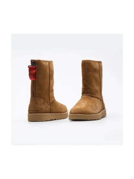 Pantofi Ugg clasici scurte cu autograf maro