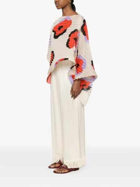 Poncho Issey Miyake cu model floral cu imagine