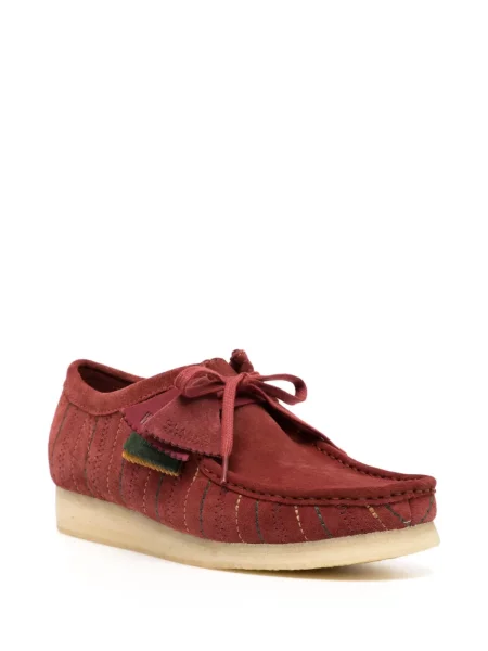 Zomšinės bateliai Clarks Originals su raišteliais raudona