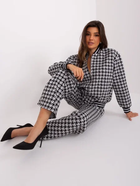 Hlače Fashionhunters črna