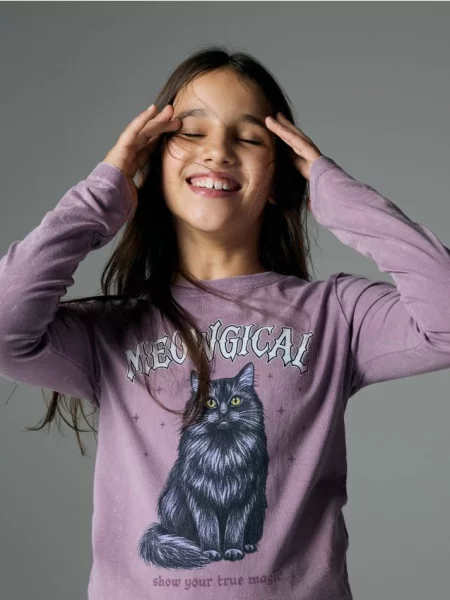 Reserved Set de pijamale din două piese cu imprimeu multicolor