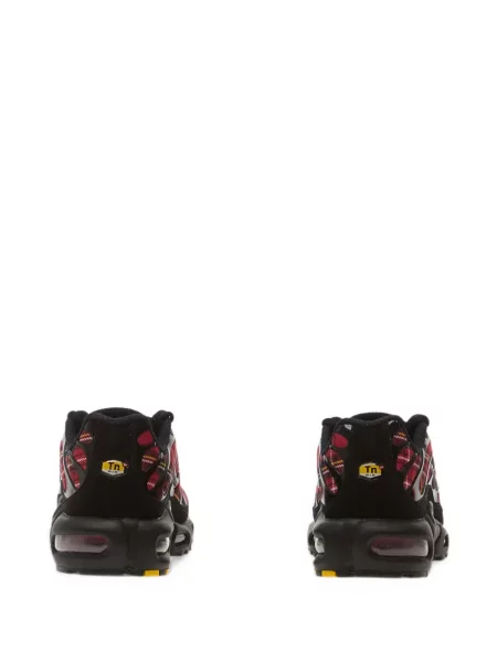 Топ Nike червено