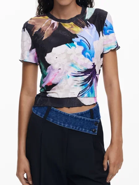 Kratek majica Desigual črna