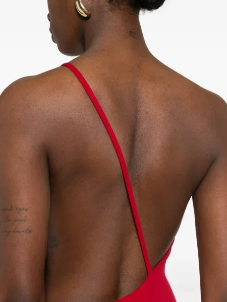 Sukienka maxi Solace London na jednym ramieniu czerwona