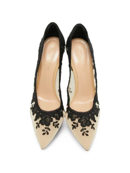 Pantofi cu toc Gianvito Rossi din dantelă negru