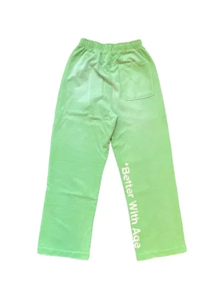 Pantaloni Better With Age cu imagine alergare verde