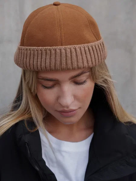 Without Шапка коричневий