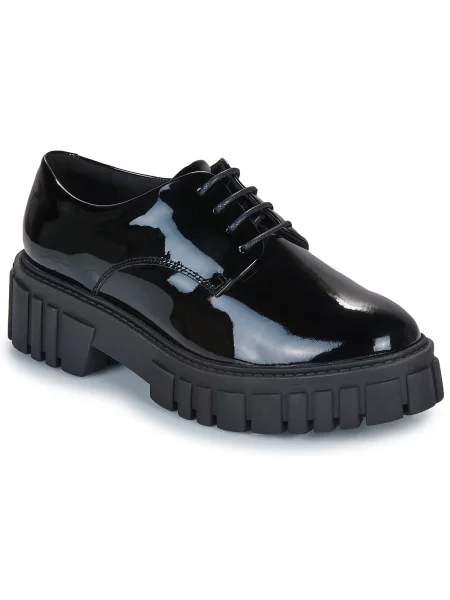 Derby Clarks črna