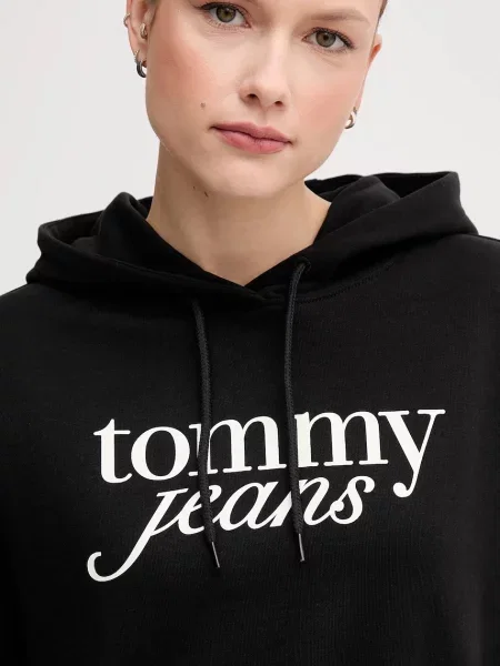 Mikina Tommy Jeans s kapucí s potiskem černá