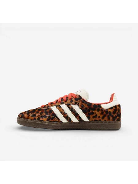 Pantofi Adidas cu model leopard roșu