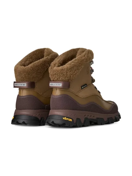Замшевые сапоги Ugg