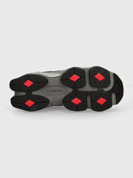 Маратонки New Balance черно