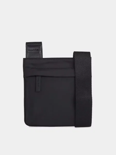 Переработанный сумка кросс-боди Calvin Klein черная