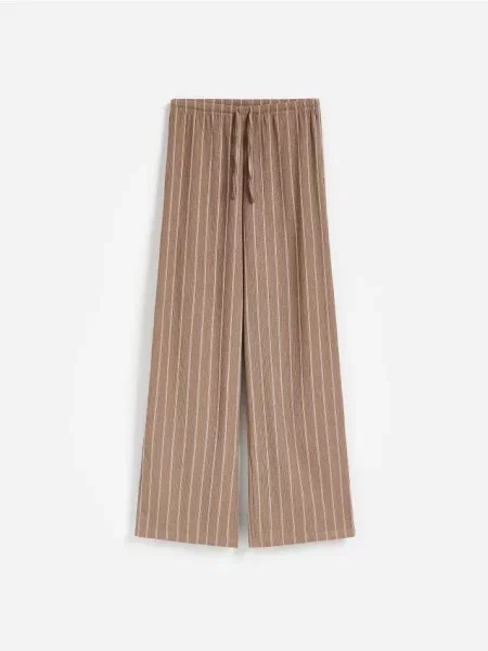 Reserved Pantaloni cu crac larg cafeniu