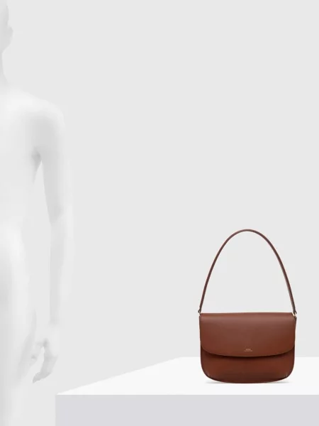 A.P.C. Кожена чанта sac sarah shoulder кафяво