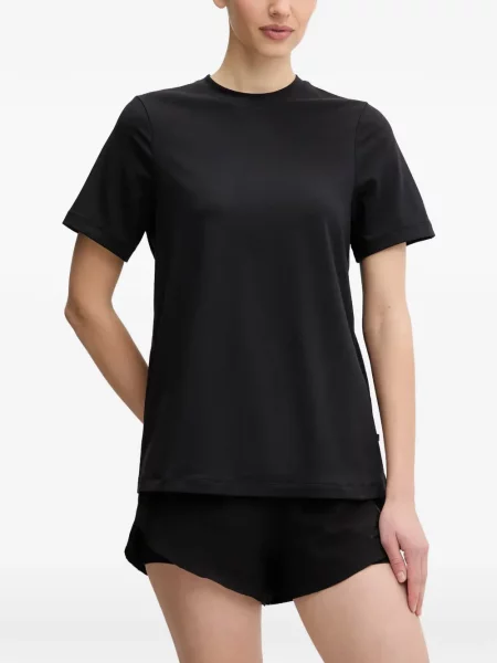 Tricou On negru