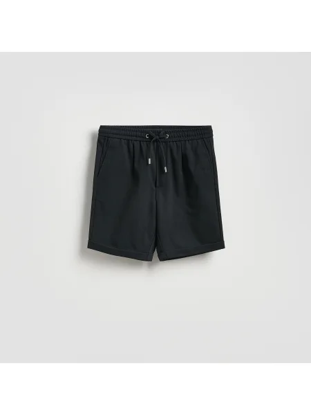 Reserved Regular rövidnadrág fekete