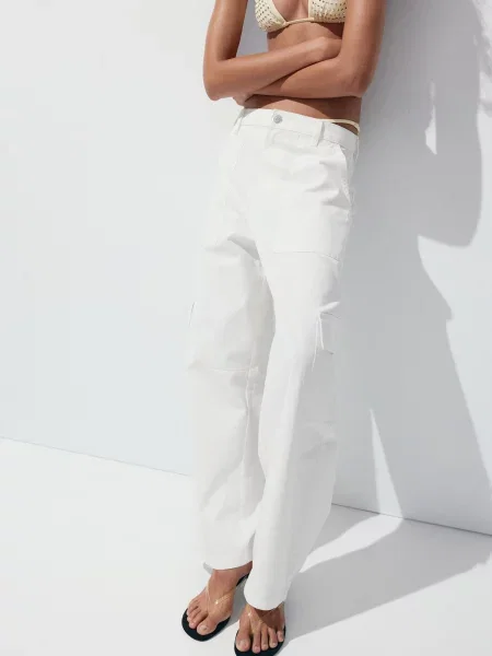 MANGO Rifľové kapsáče Papaya denim biely