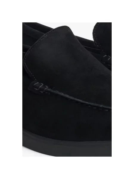 Лоферы Estro черные