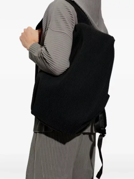 Раница Homme Plissé Issey Miyake черно