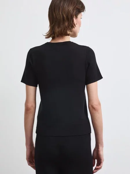 Футболка Medicine