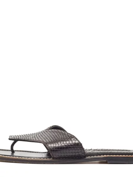 Sandale Manolo Blahnik din piele negru