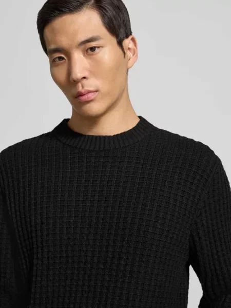 Sweter z dzianiny o kroju regular fit z czystej bawełny ekologicznej model ‘TOM’ Selected Homme czarny