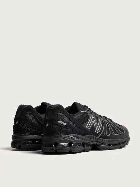 Sneakersy New Balance czarne