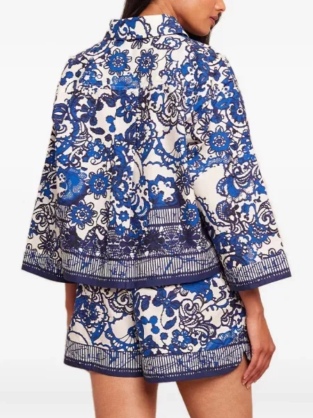 Koszula Cara Cara w kwiatki z nadrukiem niebieska