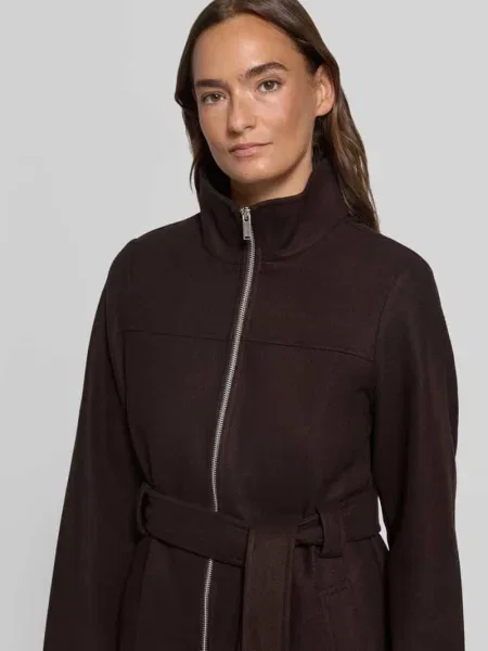 Płaszcz o kroju regular fit z paskiem w talii Vero Moda