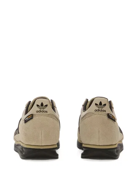 Sneakerși Adidas Spezial alergare din fleece roz