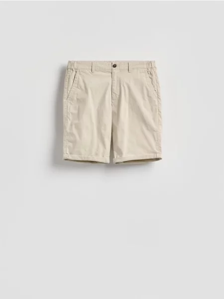 Reserved Pantaloni scurți chino din bej