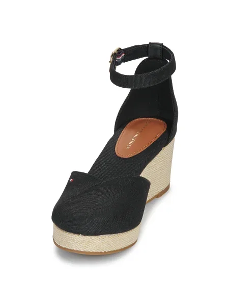 Pantofi Tommy Hilfiger cu vârf închis negru