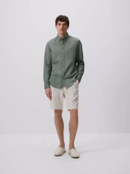 Reserved Pantaloni scurți chino regular bej