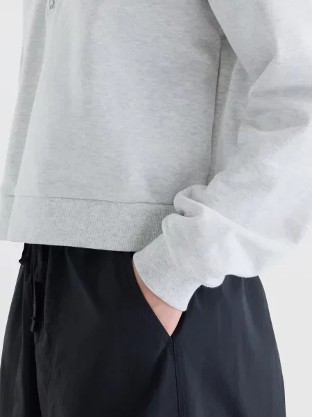 Светр New Balance білий